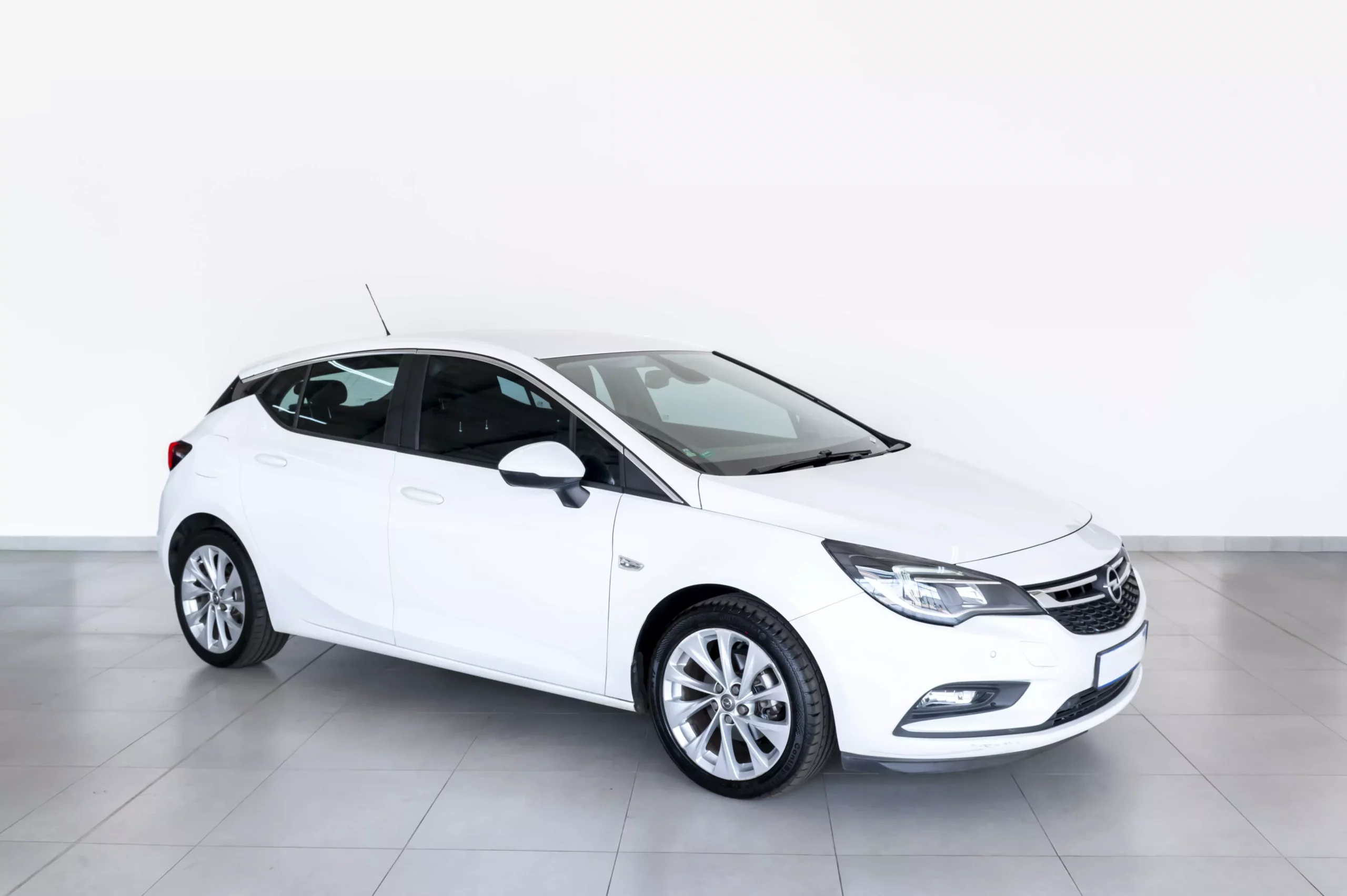 Opel Astra hatch 1.0T Enjoy (manual | petrol) 2016