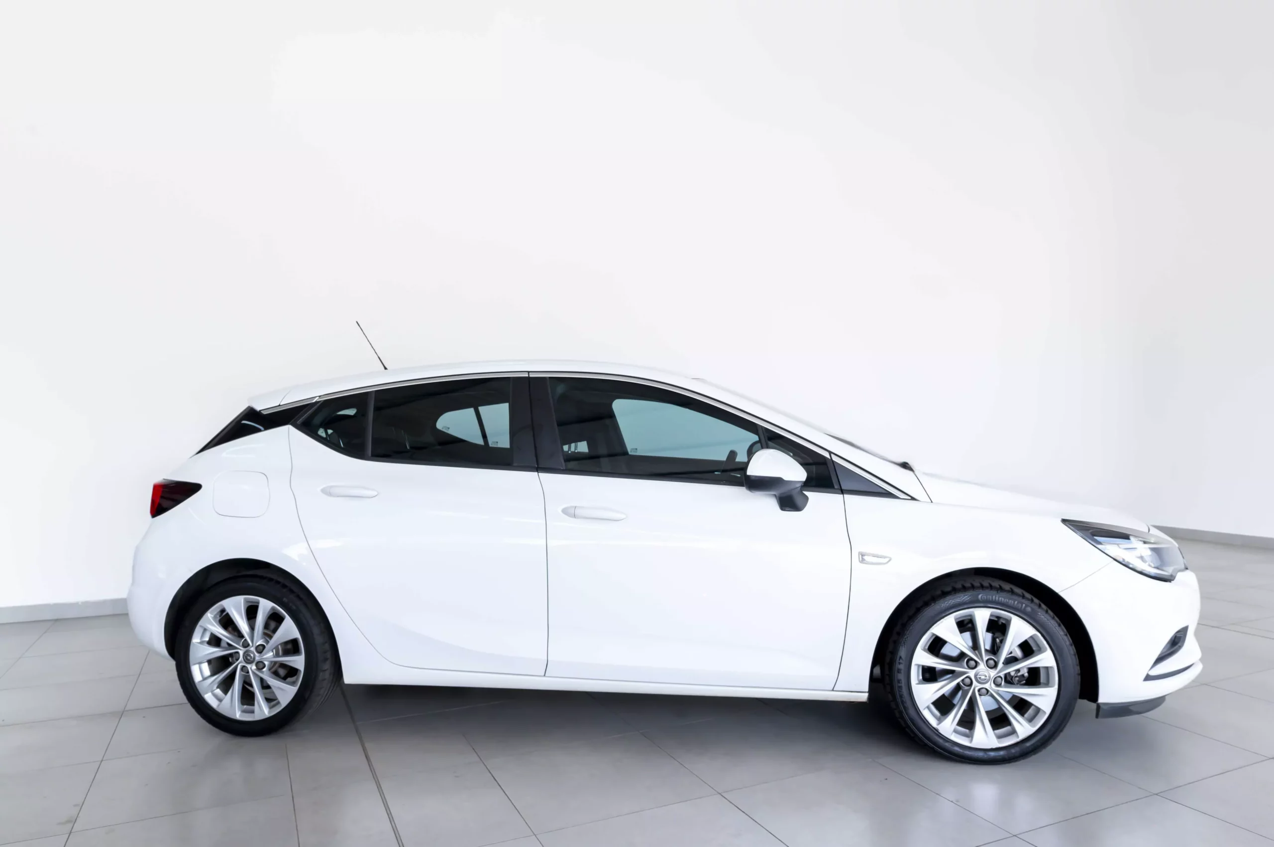 Vehicle Image for 3/3for Opel Astra hatch 1.0T Enjoy (manual | petrol)